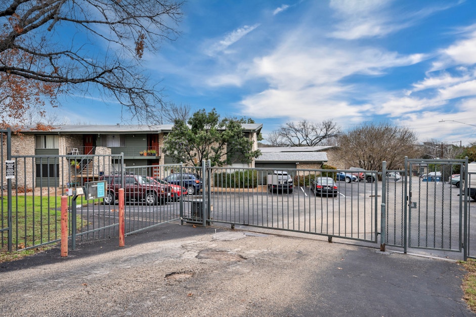 1304 Mariposa Unit 231, Austin, TX 78704, Presented by Lindsay Harris